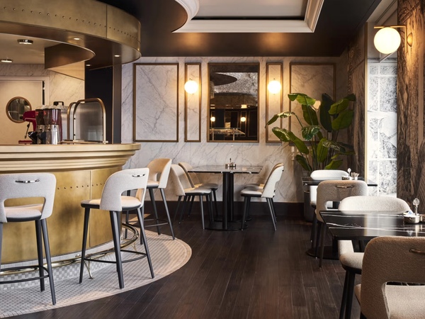 Crystal Cruises, Crystal Symphony, The Bistro 3.jpg